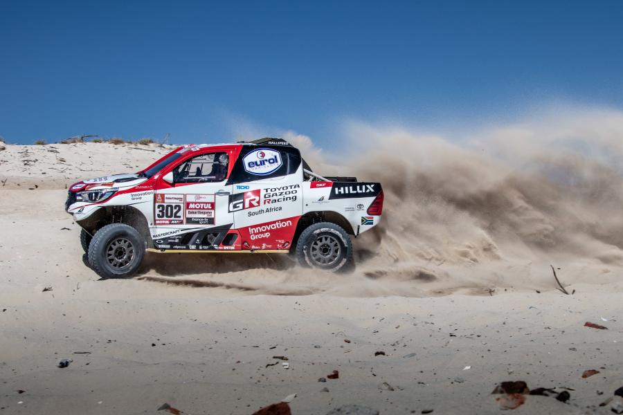  Toyota Hilux Rally Dakar 2019 года  (фото 6 из 11)